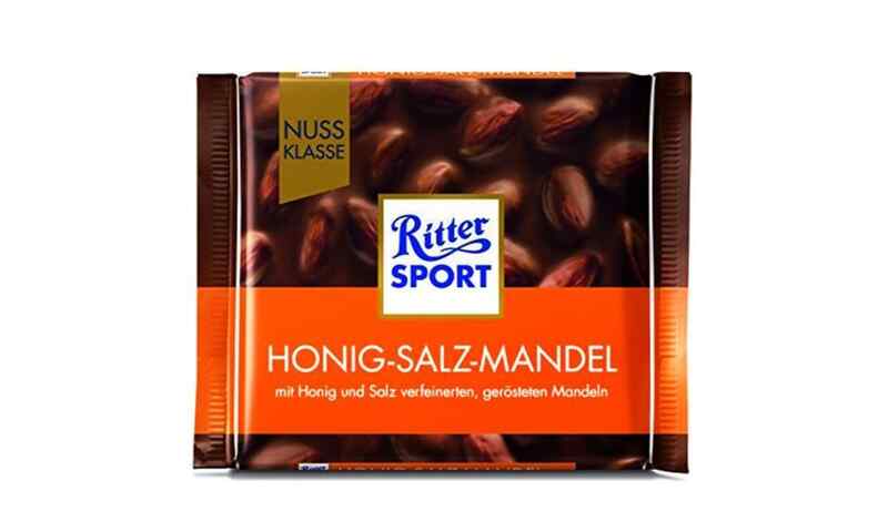 Ritter sport- რძიანი შოკოლადი მოხალული, მარილიანი ნუშით და თაფლის გარსით 100გ